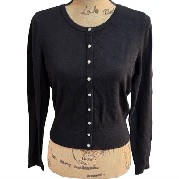 Whbm white house black market black Faux Pearl Snap Cardigan Sweater Size Medium - Picture 1 of 7
